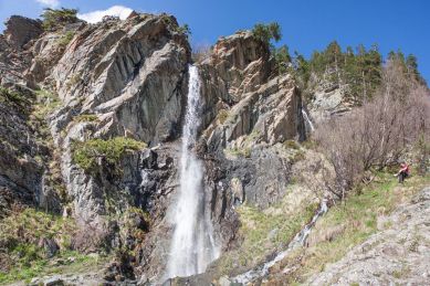 Баритовый водопад фото